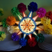 GWIAZDA KOLĘDNICZA 12-RAMIENNA WIELOKOLOROWA