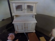 Zestaw zabawek ,meble kredens i  naczynia kuchenne 