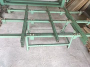 konstrukcja metalowa z 12 ściskami,4 stanowiska do klejenia trepów 2 x 1,5m