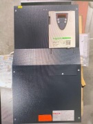 Falownik ATV71HD75N4 Schneider