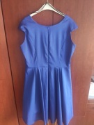 Szafirowa sukienka rozkloszowana 