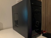 Komputer stacjonarny do gier wraz z monitorem 
