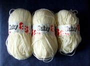 Włóczka Suizy akryl wełna 130 gram