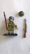 Figurka żołnierza rosyjskiego + 2 bronie WW2 kompatybilne z Lego, Cobi