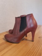 Skórzane botki roz 38 - ryłko