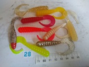 Zestaw 4 szt, przynet gumowych typu twister - 7,5 cm.