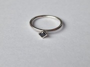 Srebrny pierścionek z onyksem próba 925