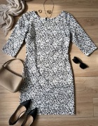 Sukienka panterka dopasowana 3/4 rękaw