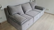 Piękna sofa rozkładana Rameta Funky szaro srebrno niebieska z poduszkami
