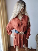 Satynowa koszula oversize ceglana z łańcuszkiem Made in Italy 