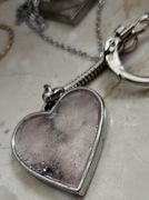 Breloczek serduszko dla zakochanych.Materiał to stal nierdzewna.