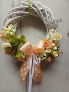 Wiosenno-wielkanocny wianek na drzwi 