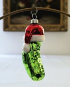 Bombka choinkowa OGÓREK w czapce szklane bombki 1 szt kształtki retro styl