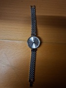 Luksusowy, wodoodporny zegarek na  bransoletce.