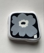 Marimekko magnes na lodówkę, malowany kamień