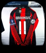 (L) ZLATAN IBRAHIMOVIĆ 11 AC MILAN 2010/2011 LIGA MISTRZÓW LONG SLEEVE NOWY