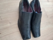 Buty damskie na obcasie firmy Tamaris r.37