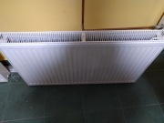 Grzejniki  CV22 o rozmiarze 600/1000 oraz 600/700