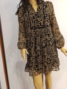 Sukienka Reserved XS boho czarna w kwiaty mini zwiewna rękaw falbana