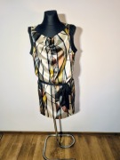 Elegancka bluzka tunika plus size bez rękawów r. 44