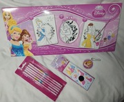 Zestaw księżniczki Disney kreatywny obrazy kredki naklejki brelok 