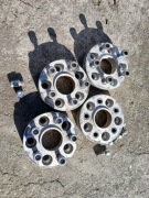 Dystanse przykręcane 40mm 5x114.3 67.1 Hyundai Mitsubishi Mazda Maserati