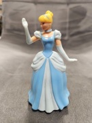 Disney - Kopciuszek ( figurka z bajki )