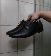 półbuty 42 męskie typu derby kolor czarny marki Sergio Bardi wykonane z wy 