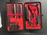 Zestaw Przybornik Do Manicure Z Obcinaczami Do Paznokci 24szt.
