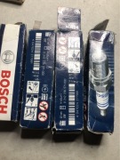 Świece Bosch 0 242 236 571,, FR7KI332S