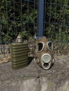 Oryginalna MASKA PRZECIWGAZOWA  z dużym filtrem