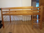 Łóżko drewniane piętrowe