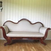 SOFA BIEDERMEIER W MAHONIU PO RENOWACJI