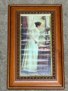 Obrazek - kobieta przy oknie, styl wiktoriański, reprodukcja 26,5x42