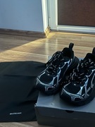 Balenciaga 3XL . 41r