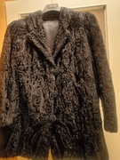 Futro czarne z łapek karakuły