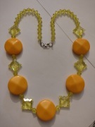 Słonecznie żółty naszyjnik!