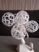 BOMBKI SZYDEŁKOWE RĘCZNIE ROBIONE 4 szt (2) 