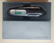 Wielofunkcyjne narzędzie kieszonkowe z logo „JUNG”.