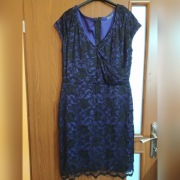 Sukienka koronkowa roz.44