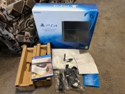 Karton pudełko Playstation PS4 FAT CUH-1216B + gra