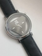 Piękny damski zegarek z paskiem