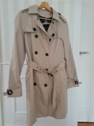 Klasyczny beżowy trencz basic ZARA