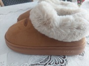 Nowe super ciepłe kapcie r42 długość wewnątrz 26,5cm, gruba podeszwa 