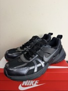 Buty/Sneakersy Nike V2K Run FD0736-001