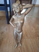 Akt kobiety miedziany 