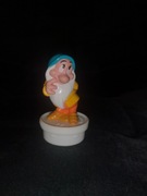 Disney - Królewna Śnieżka - krasnoludek Nieśmiałek  - figurka z baśni