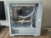 Komputer dla GRACZA Ryzen 7 9800X3D, RTX 5070TI, 32GB DDR5, 2TB NVMe, 1000W