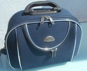 Kuferek kosmetyczny SUITCASE duży i pojemny