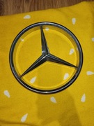Emblemat Mercedes-Benz 